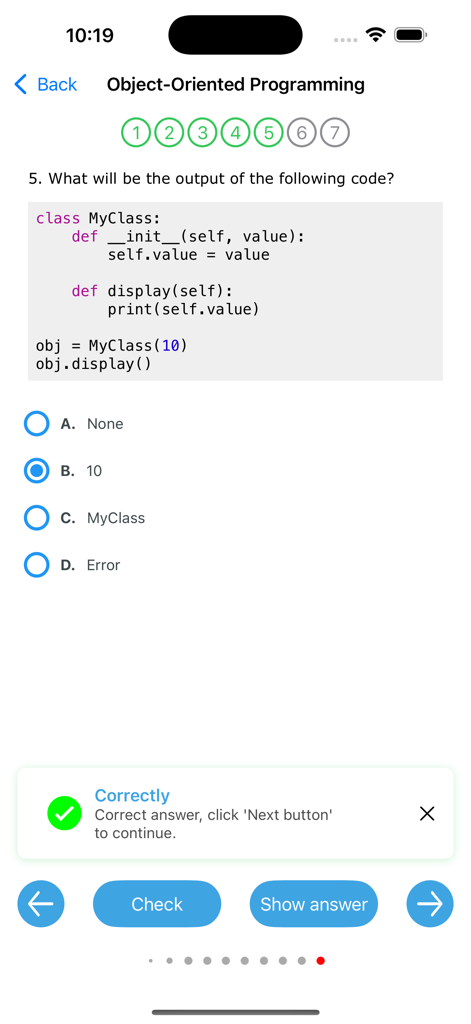 Python Programming Pro - Captura de tela do aplicativo Python Programming Pro mostrando uma questão de múltipla escolha sobre saída de programação orientada a objetos