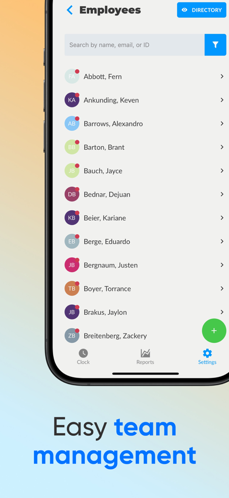 Toolr: Work time clock tracker - Ein mobiler Bildschirm der Toolr-App mit einer Mitarbeiterliste für einfaches Teammanagement