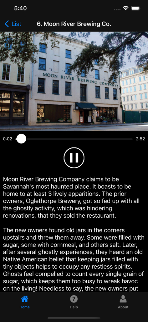 Ghosts of Savannah - Screenshot dell'app mobile Ghosts of Savannah che mostra una tappa del tour audio presso la Moon River Brewing Company con una foto e testo descrittivo.