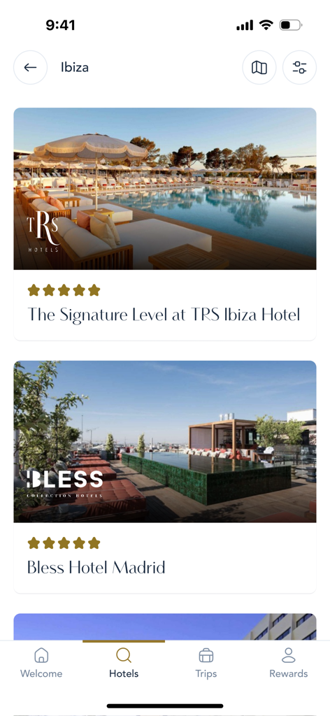 Palladium Hotel Group - Interface d'application mobile présentant des options d'hôtels de luxe, notamment le TRS Ibiza et le Bless Hotel Madrid.