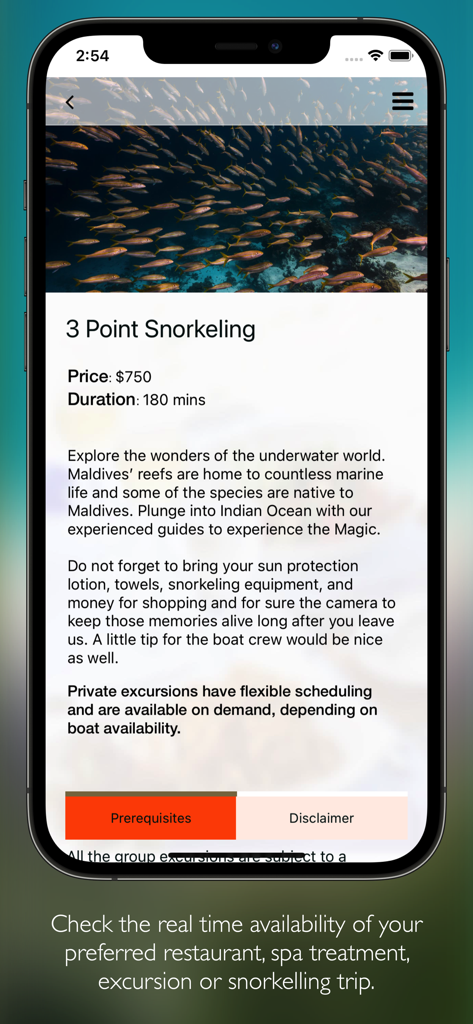 Interfaccia dell'app mobile per Olhuveli Maldives che mostra una pagina di prenotazione per l'escursione di snorkeling in 3 punti con prezzo e descrizione