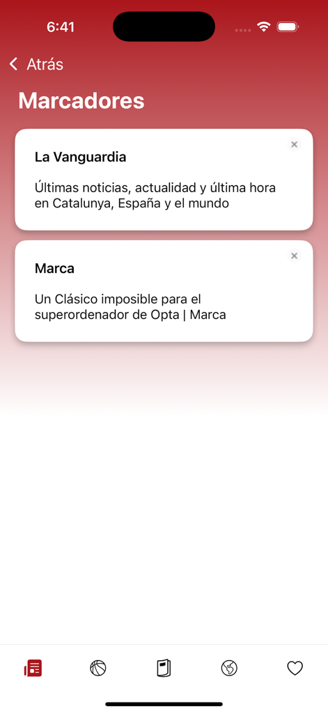 Periódicos de España - Tela de favoritos do aplicativo Periódicos de España mostrando artigos salvos dos jornais La Vanguardia e Marca.