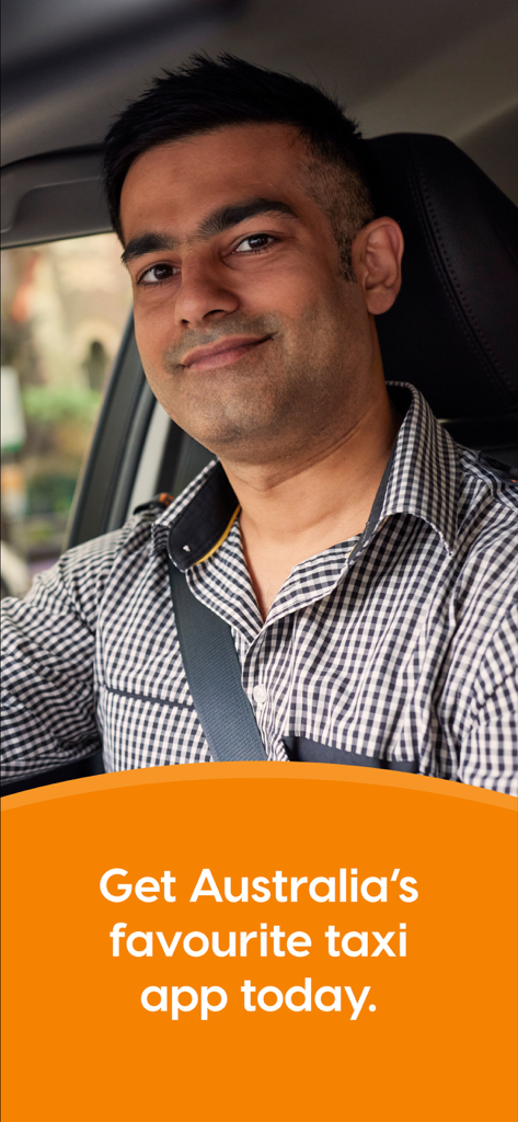 Ein lächelnder professioneller Taxifahrer in einem Fahrzeug mit einem Banner, das Australiens beliebteste Taxi-App bewirbt