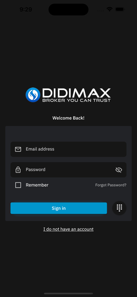 어두운 인터페이스의 이메일 및 비밀번호 입력란을 보여주는 DIDIMAX Trader 앱 로그인 화면