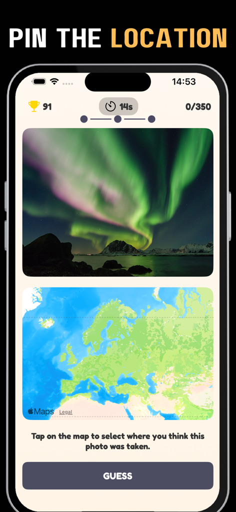 Una pantalla de quiz de geografía en la app TimeGuess mostrando una foto de la Aurora Boreal y un mapa del mundo para ubicar la localización.