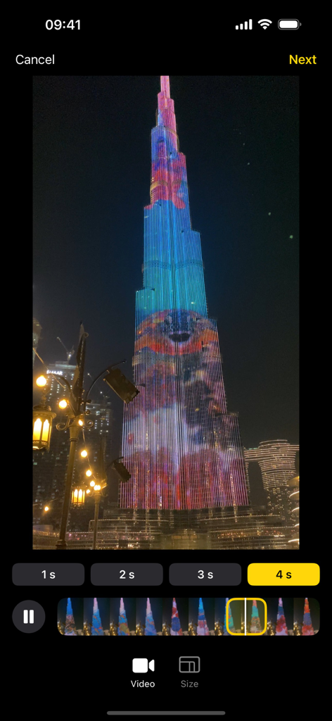 Oberfläche der Video Widget App, die einen Benutzer zeigt, der eine Reisevideoschleife des Burj Khalifa bei Nacht für seinen Home-Bildschirm bearbeitet