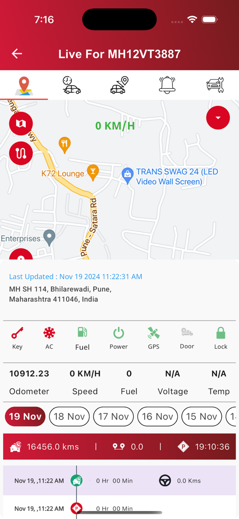 هوشمند ردیاب - Smart Tracker mobile app interface showing a live vehicle location on a map with status indicators and odometer readings.