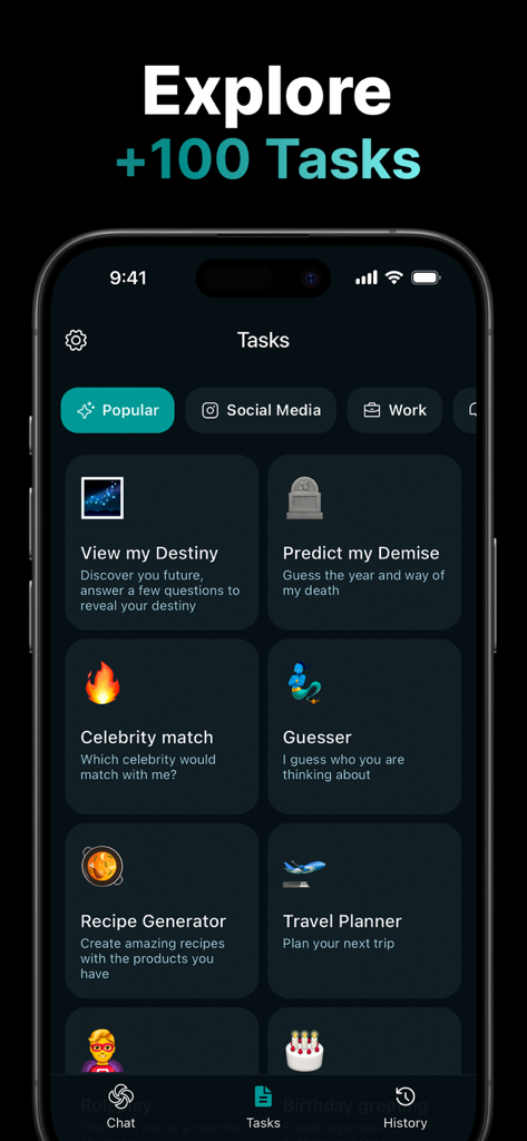 Pantalla de smartphone que muestra una biblioteca de más de 100 tareas IA predefinidas y categorías de prompts en la interfaz de la aplicación Super AI Chat