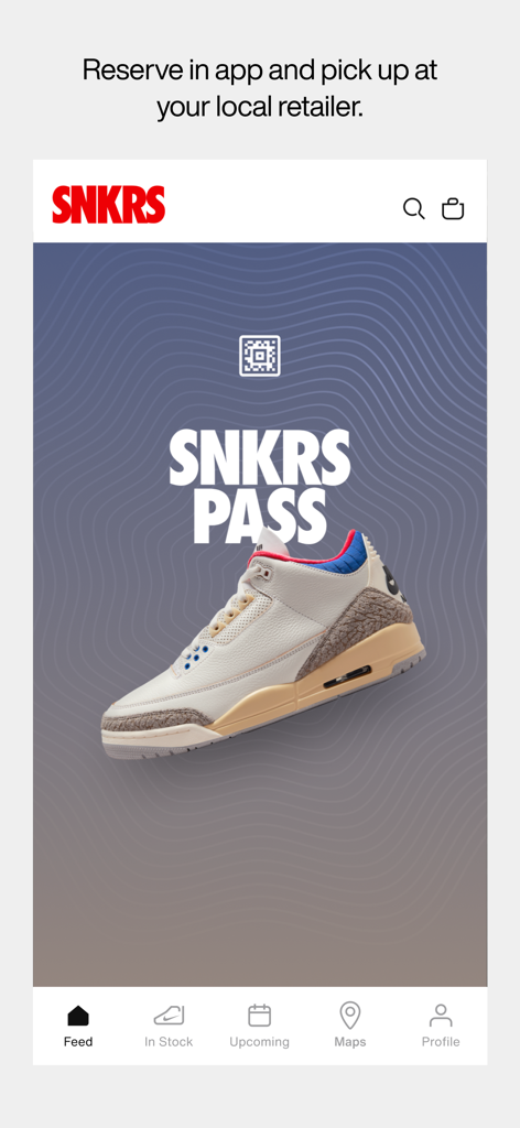 Nike SNKRS: Sneakers & Apparel - Interfaccia dell'app Nike SNKRS che promuove la funzione SNKRS Pass per la prenotazione di sneaker in-app e il ritiro presso negozi locali.