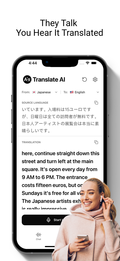 Translate AI: Live Translator - Un smartphone mostrando la interfaz de la aplicación Translate AI con traducción de japonés a inglés y una mujer usando AirPods.