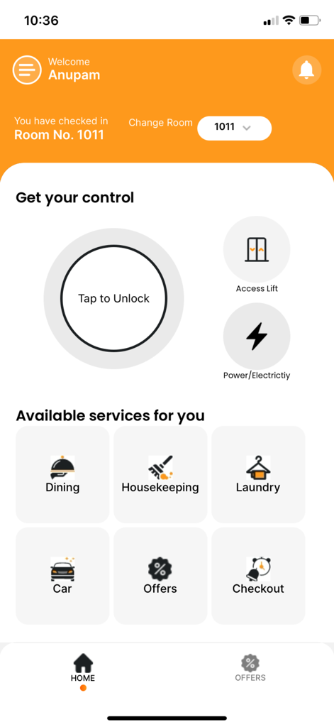 Midaz - Panel de servicios para huéspedes del hotel Midaz que muestra una llave digital de habitación e iconos para servicios de comida y limpieza