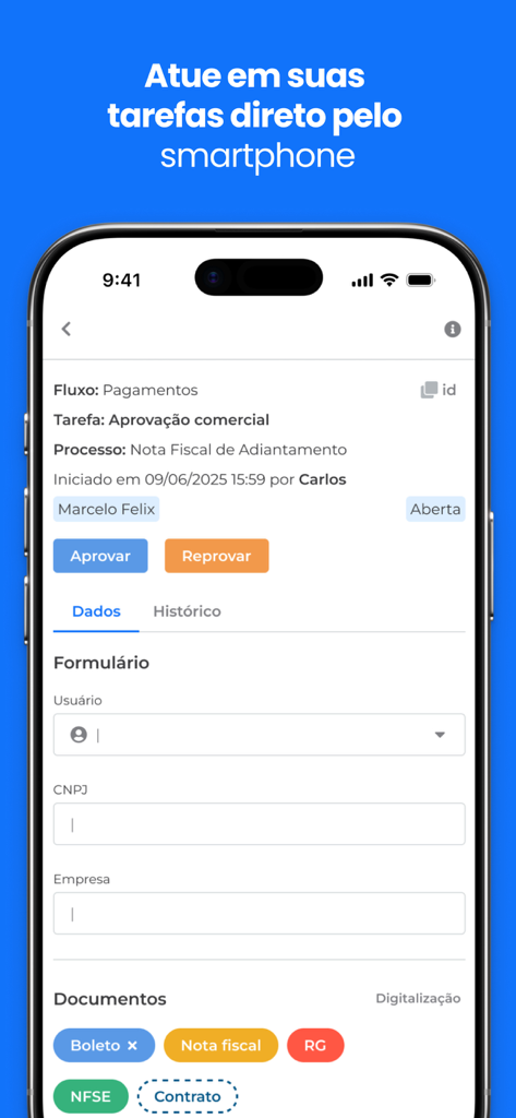 Interface do aplicativo Holmes em um smartphone mostrando um fluxo de trabalho de aprovação de tarefas para pagamentos