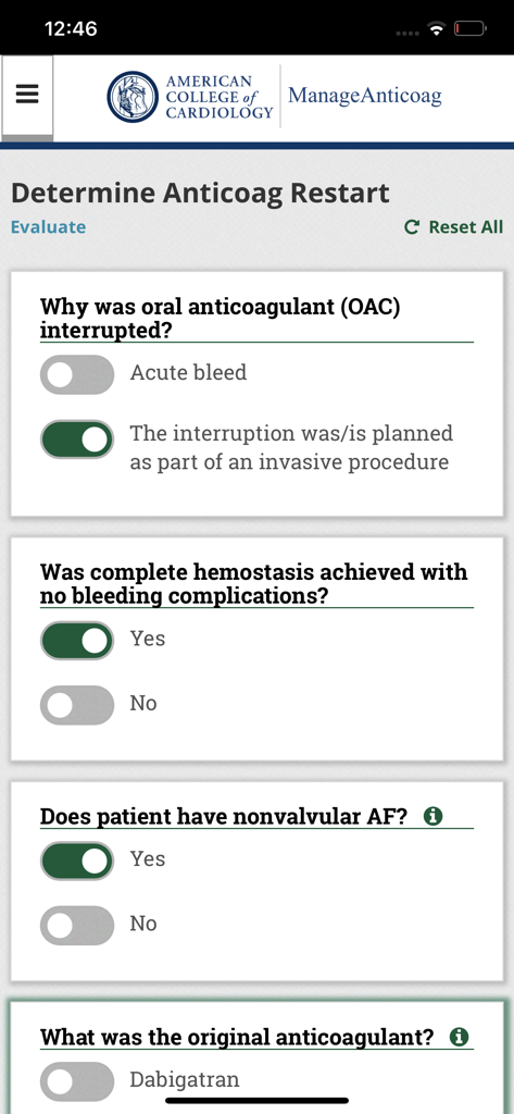 Interfaz de la aplicación ManageAnticoag para la evaluación clínica del reinicio de anticoagulantes orales