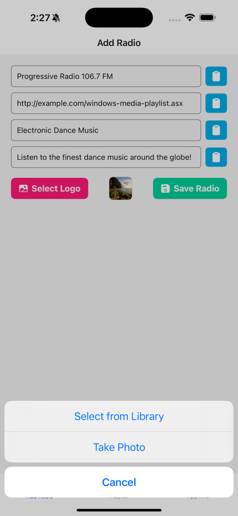 Radio: Create Stations - Interface pour ajouter une nouvelle station radio avec des champs de formulaire pour le nom et l'URL, ainsi qu'un menu de téléchargement d'images