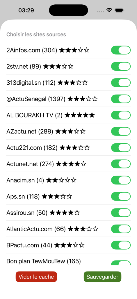 Un elenco di fonti di notizie nell'app Actu Senegal con pulsanti di attivazione per selezionare le fonti preferite.