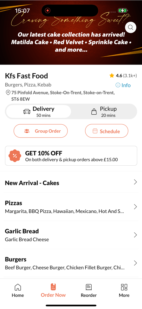 Kfs Fast Food - Pantalla de inicio de la aplicación Kfs Comida Rápida con categorías de menú como hamburguesas y pizzas, además de opciones de entrega y recogida