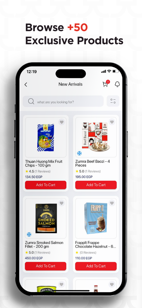 Zumra – Asian Food Delivery - Pantalla de smartphone que muestra la sección Novedades de la aplicación Zumra con productos asiáticos exclusivos y opción Añadir al carrito