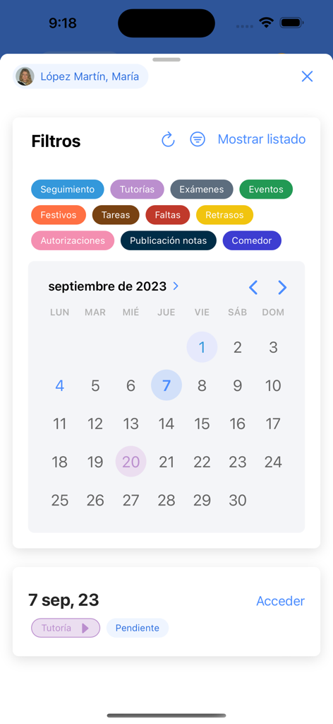 Esemtia Connect mobile app interface showing a monthly school calendar with status filters for exams and attendance