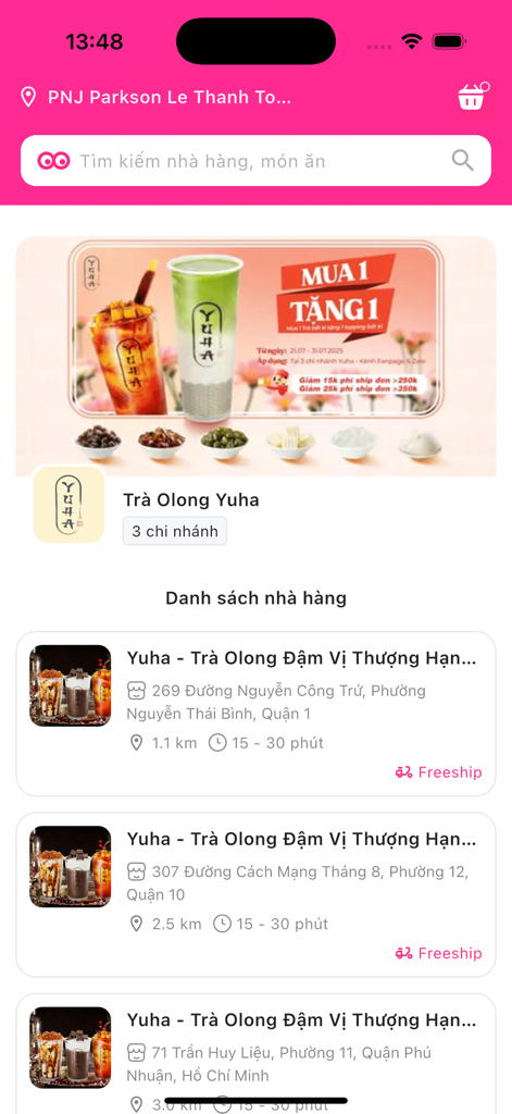 Yoosay - Yoosayモバイルアプリのインターフェースに、ホーチミン市のプロモーションと送料無料ラベルが付いたティーショップのリストが表示されています