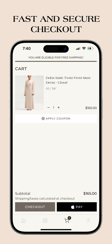 Warenkorb-Bildschirm in der Veiled-App mit einem bescheidenen Satin-Maxikleid und einer Apple-Pay-Checkout-Option