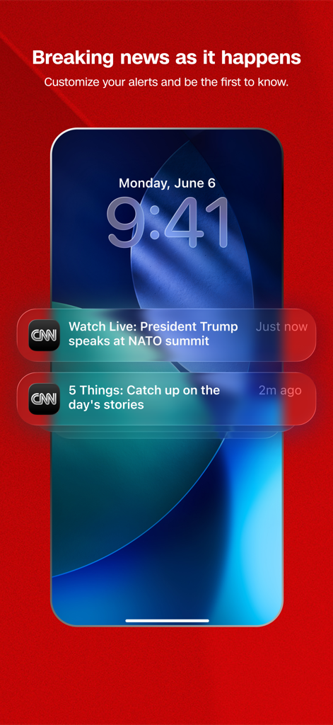 Avvisi e notifiche di breaking news dell'app CNN visualizzati sulla schermata di blocco di un iPhone.