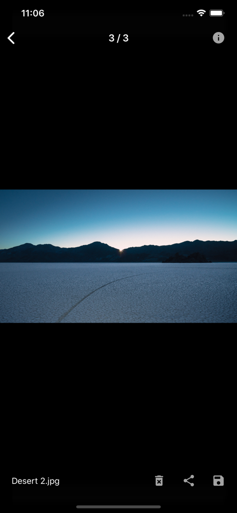 Full screen photo preview of a desert landscape in the FAir for FlashAir app