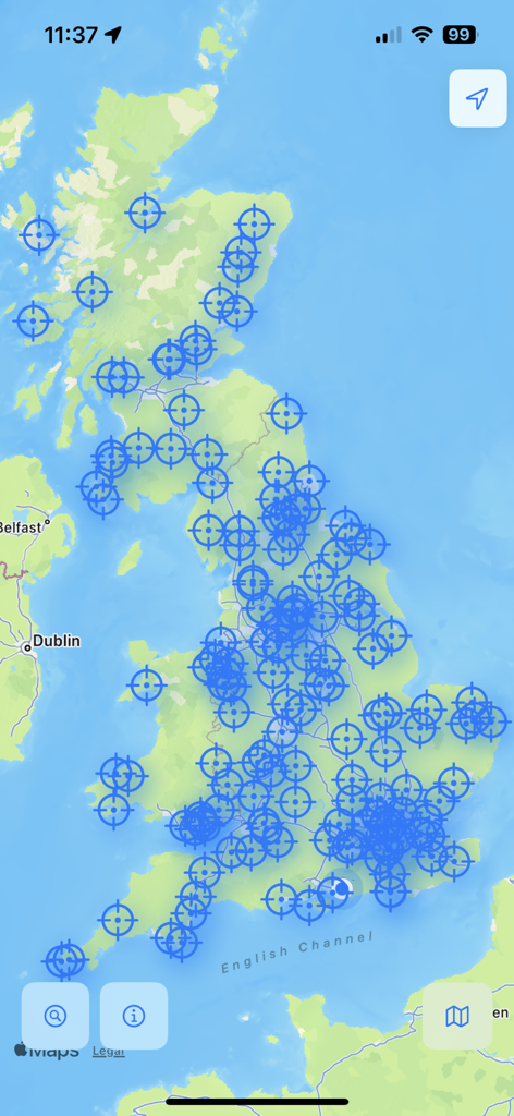BenchmarksGB - Interactive map of Great Britain showing various benchmark locations with blue target icons