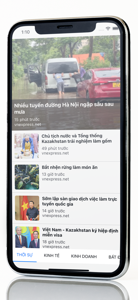 Báo Nhanh - Đọc báo siêu nhanh - Bao Nhanh mobile app showing a feed of Vietnamese news articles on an iPhone