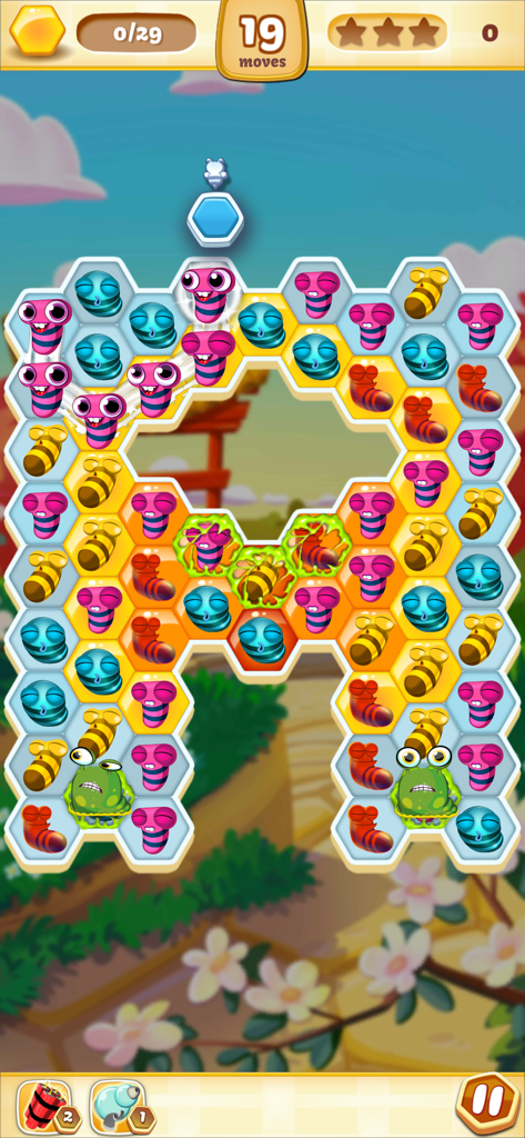 Bee Brilliant - A colorful hexagonal puzzle level from the Bee Brilliant mobile game featuring cute bee characters
