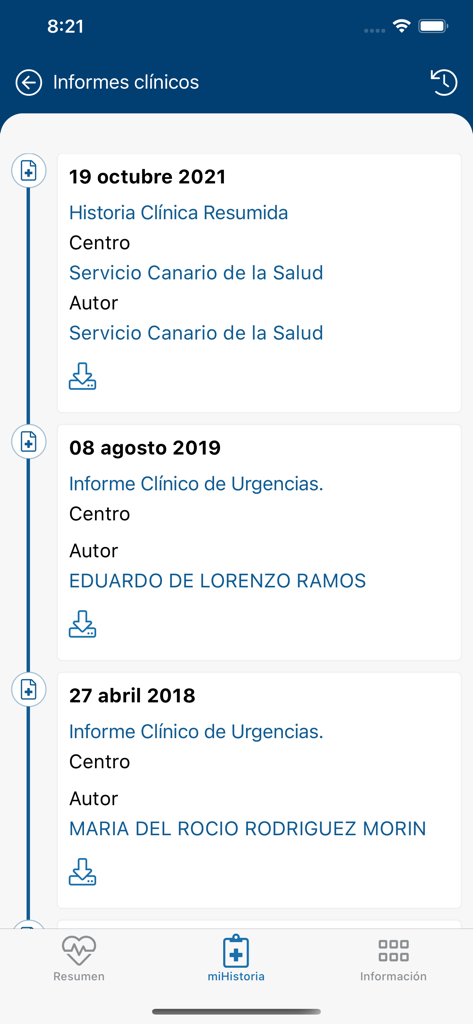 Interfaz de la aplicación móvil que muestra una cronología de informes clínicos y registros de historial médico