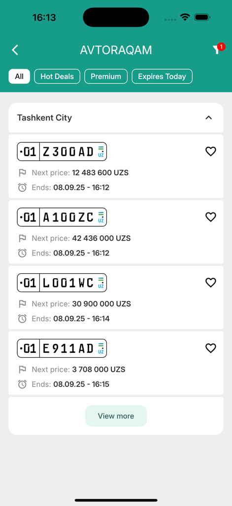 Avtoraqam - Interfaz móvil de la aplicación Avtoraqam mostrando las matrículas disponibles para subasta en Taskent