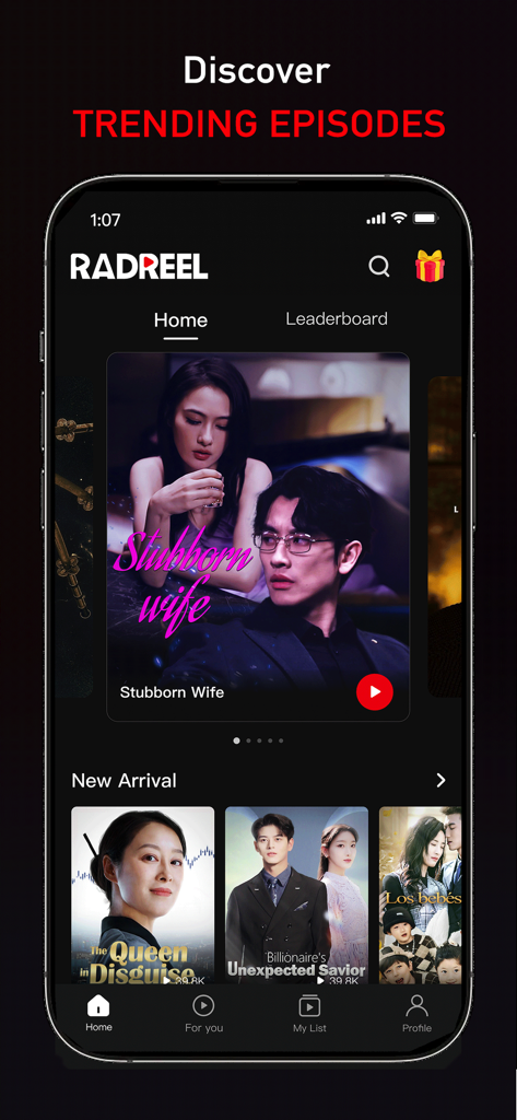 RadReel app home screen featuring trending short drama episodes and romance series.