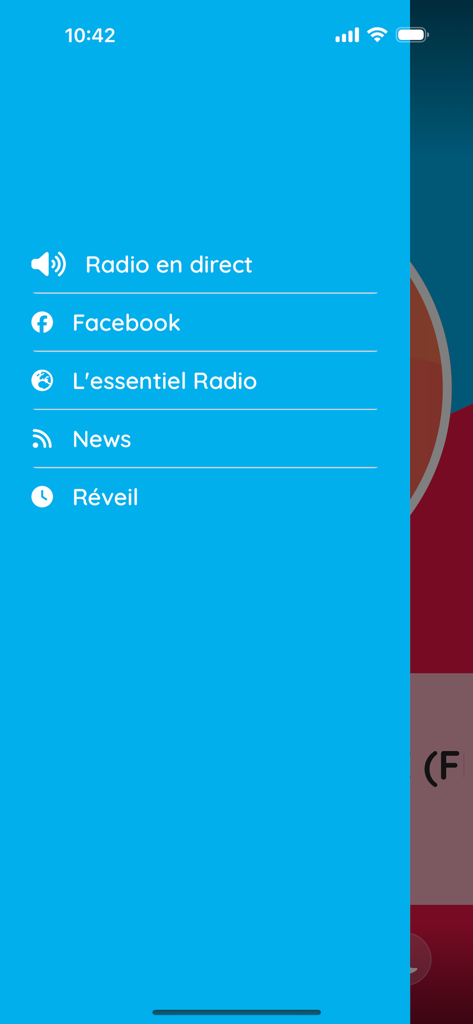L'essentiel Radio - Menu of the L'essentiel Radio mobile app showing options for live radio facebook news and alarm in French