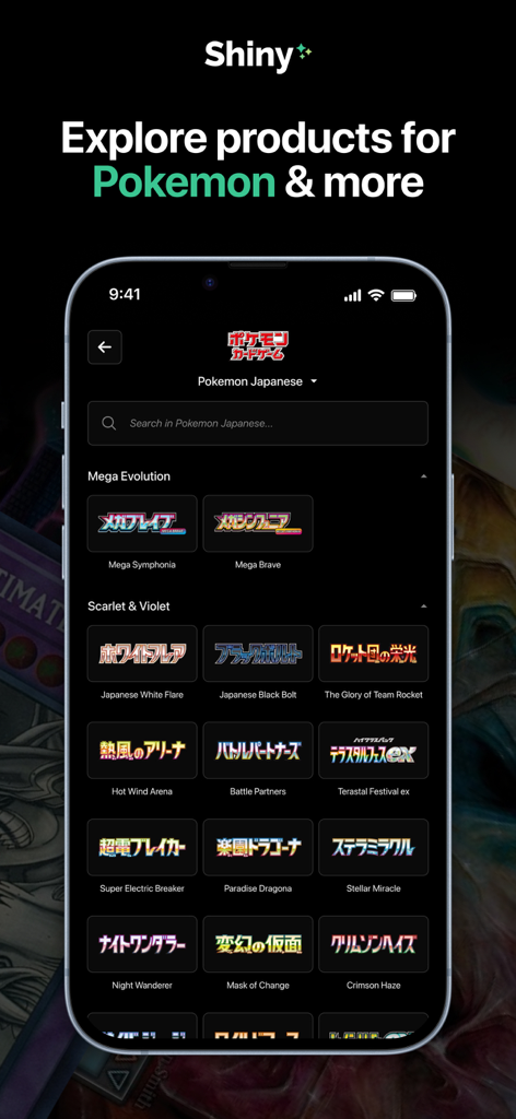 TCG Card Scanner - Shiny - Interface do aplicativo móvel Shiny TCG Card Scanner mostrando uma lista de conjuntos de cartas japonesas de Pokémon, incluindo coleções Scarlet e Violet.