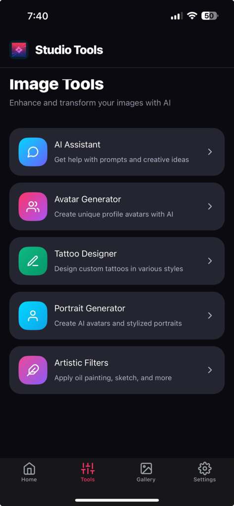 Photo Aiアプリのインターフェース。AIアシスタント、アバタージェネレーター、タトゥーデザイナー、ポートレートジェネレーターなど、さまざまな画像ツールが表示されています。