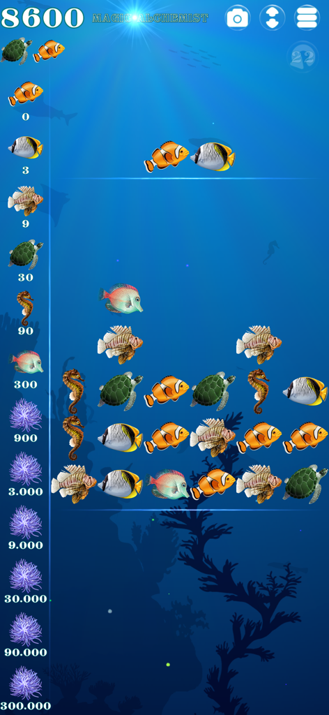 Captura de pantalla de la jugabilidad de Magic Alchemist Under the Sea que muestra una cuadrícula de criaturas marinas como peces y tortugas en un entorno submarino azul.