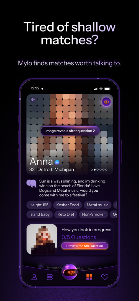 Un profilo utente nell'app di incontri Mylo AI che mostra una foto sfocata e tag di personalità.