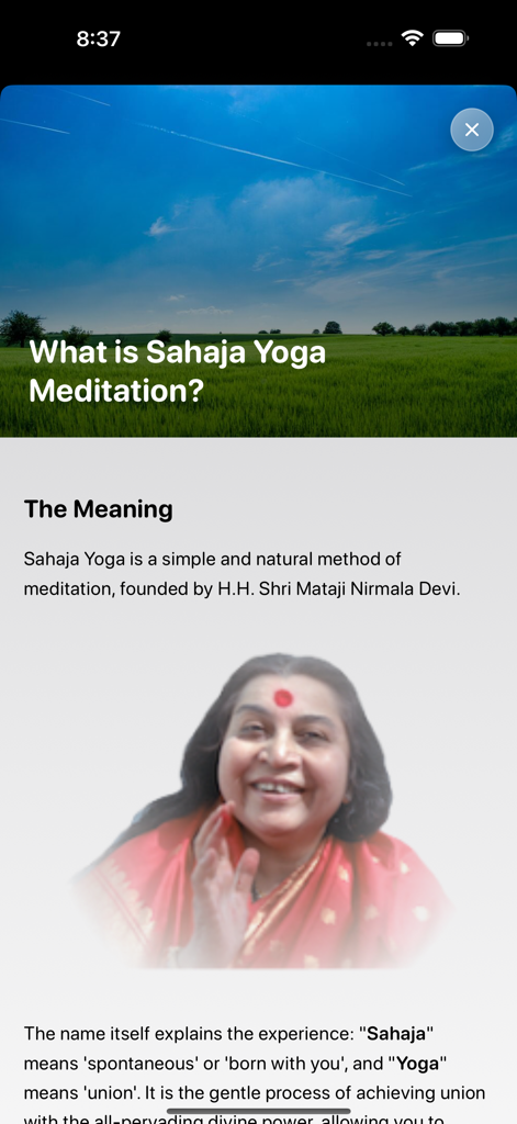 SahajaYoga-Meditation - Una pantalla informativa de la aplicación que explica el significado de Sahaja Yoga y presenta un retrato de su fundadora Shri Mataji Nirmala Devi.