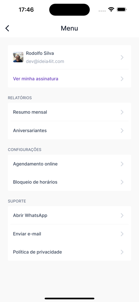 Pantalla del menú principal de la aplicación Salão 365 que muestra secciones para informes, configuración y opciones de soporte