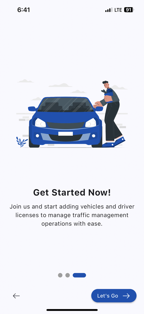 Pantalla de incorporación de la aplicación AATMA Drivers con una ilustración de un coche y un mensaje de empezar.