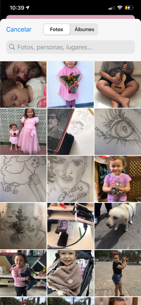 Calca app - Interface of the Calca app showing the iOS photo gallery grid with personal photos and sketches for tracing selection.