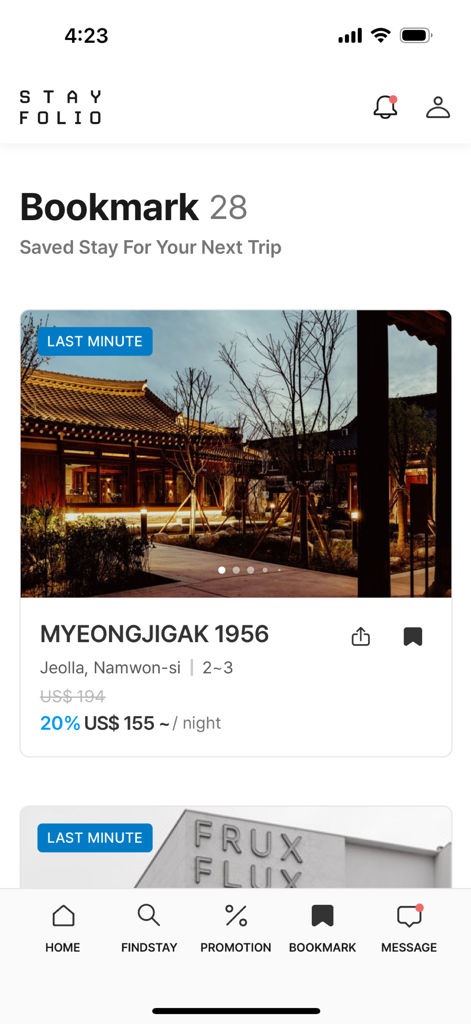 STAYFOLIO - Bookmark screen of the STAYFOLIO app showing saved high-end travel accommodations.