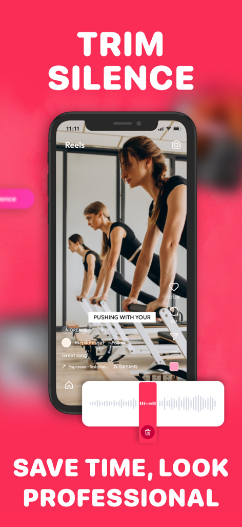 Auto Caption Video Subtitles - Mobile App-Oberfläche, die die Funktion zum Trimmen von Stille mit einer Videowellenform und einer Vorschau eines Pilates-Videos anzeigt
