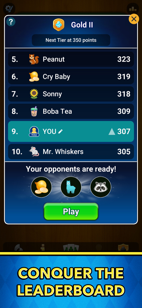 Crazy Eights: Card Games - Classifica del gioco mobile Crazy Eights che mostra le classifiche della lega Oro II e un pulsante gioca.