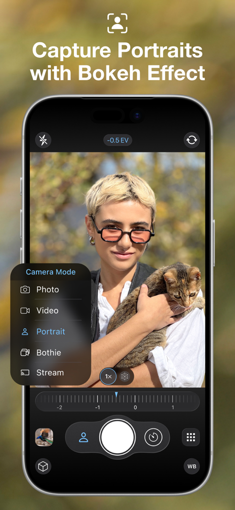 Interfaz de la aplicación ProCamera que muestra la selección del modo retrato y el efecto bokeh en una persona sosteniendo un gato.