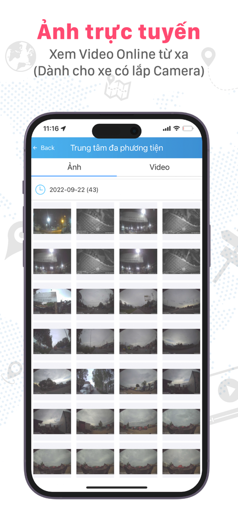 T-Track Pro App-Oberfläche zeigt ein Raster von Fotos von einer Remote-Fahrzeugkamera an