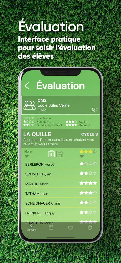 Accès EPS - Interface mobile de l'application Accès EPS montrant une liste d'évaluation des élèves avec des classements par étoiles pour les activités d'éducation physique.
