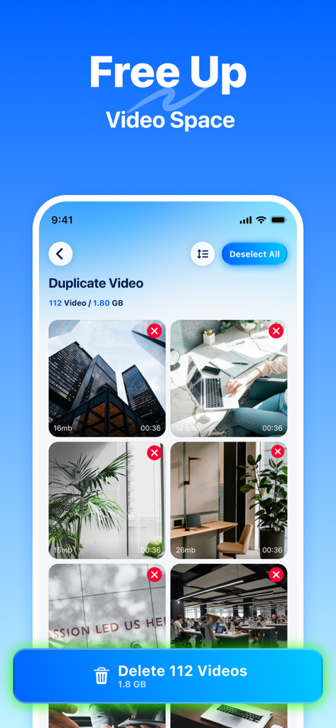 Interfaccia di un'app mobile che mostra video duplicati con un'opzione per eliminarli e recuperare spazio.