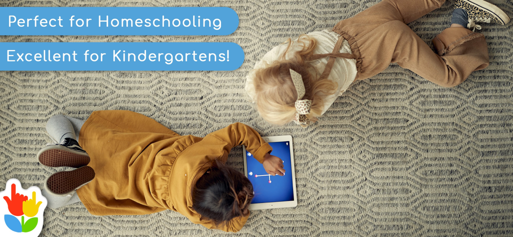 LetterSchool - Learn to Write! - Zwei Kinder liegen auf einer Decke und benutzen die LetterSchool-App auf einem Tablet zum Homeschooling und Lernen im Kindergarten