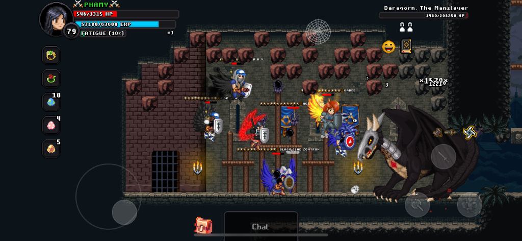 Un grupo de jugadores con skins únicas luchando contra un jefe dragón gigante en una mazmorra retro pixel art